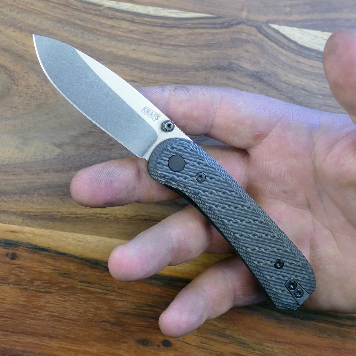 VIRTUES Effects Lander Knafs Lander Bias Contoured Carbon Fiber Scales With